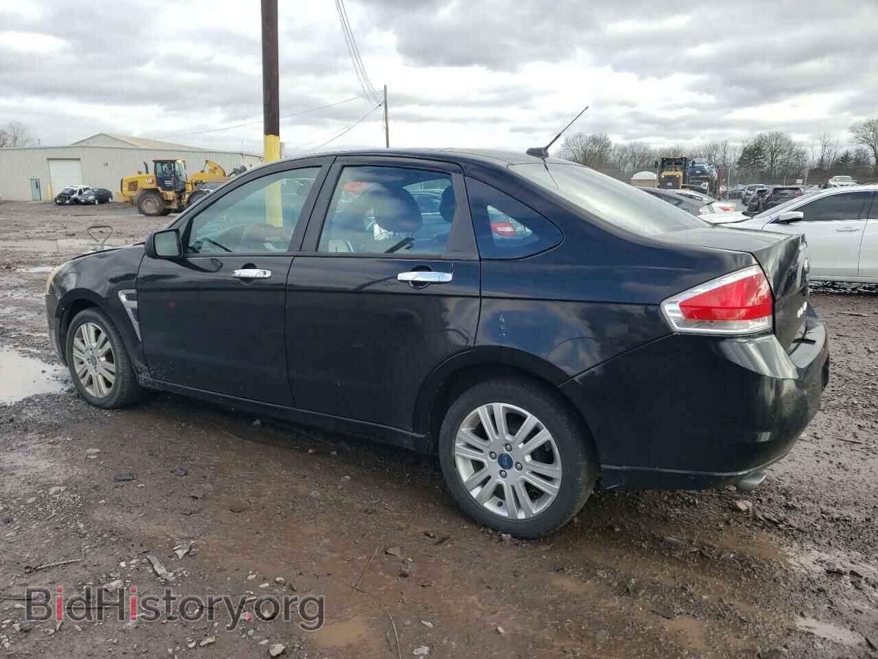 2008 FORD FOCUS - VIN: 1FAHP35N58W199629 - Photo 2