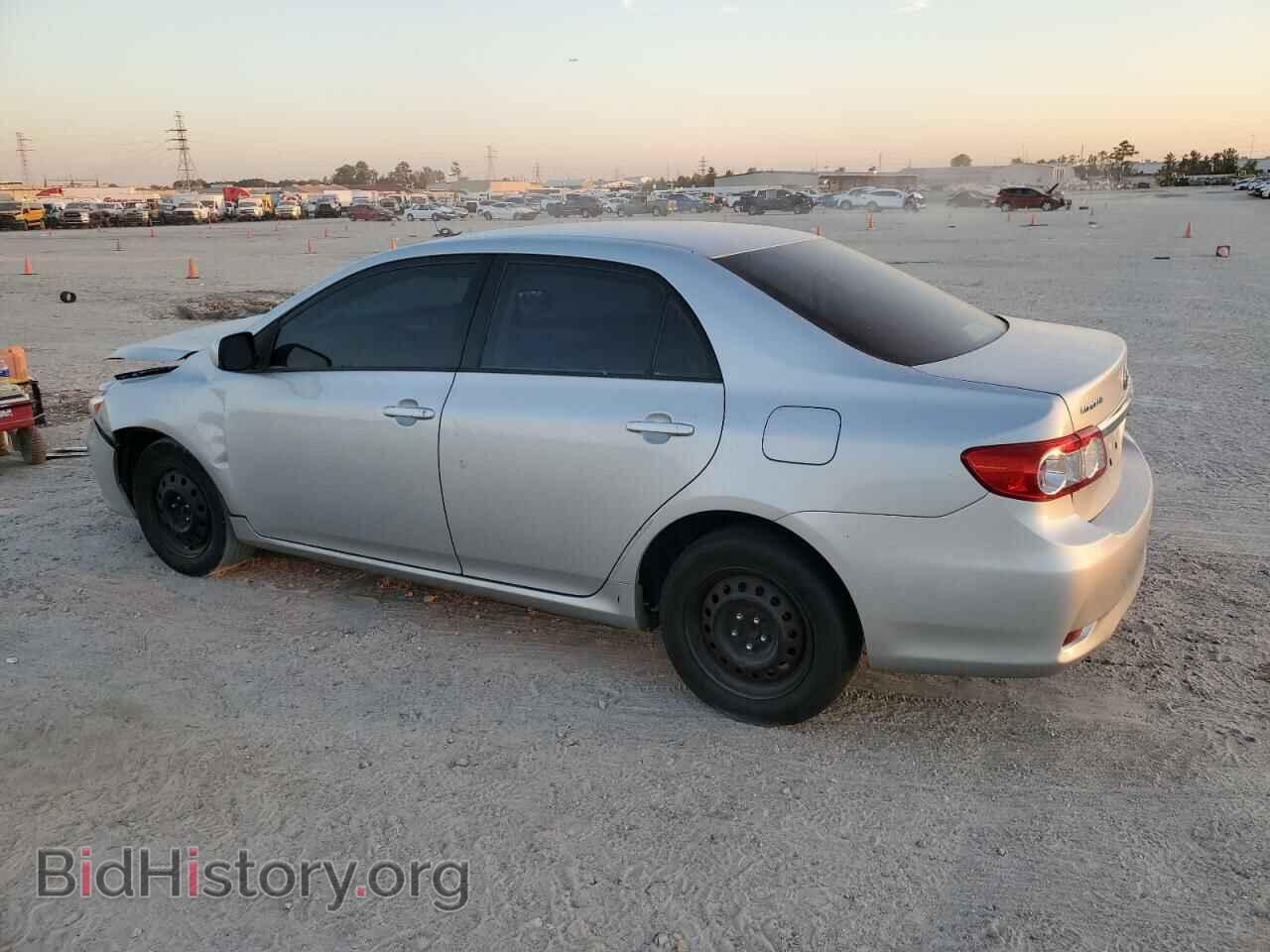 2011 TOYOTA COROLLA - VIN: 2T1BU4EEXBC540778 - Фото 2