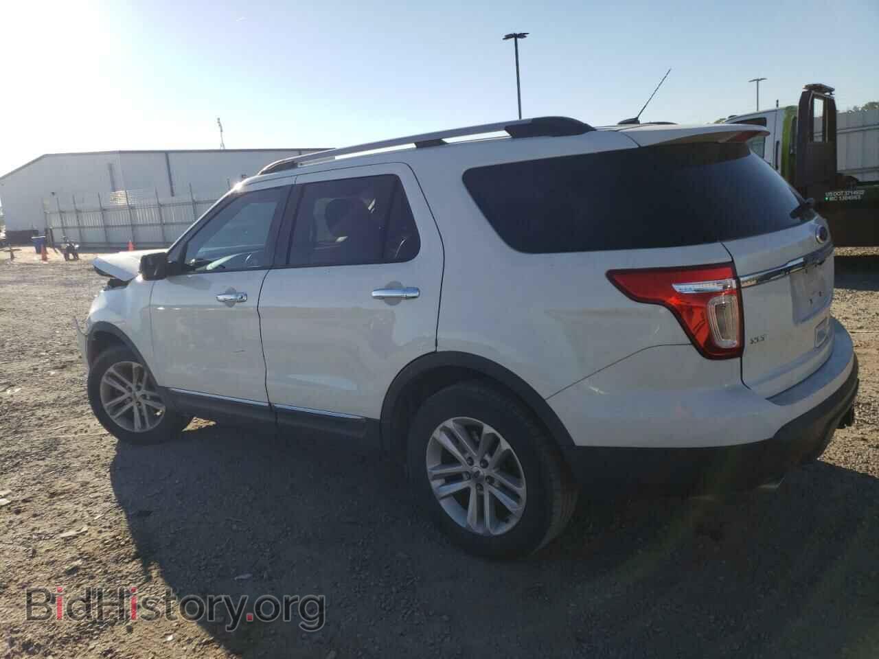 2011 FORD EXPLORER - VIN: 1FMHK7D80BGA44978 - Photo 2