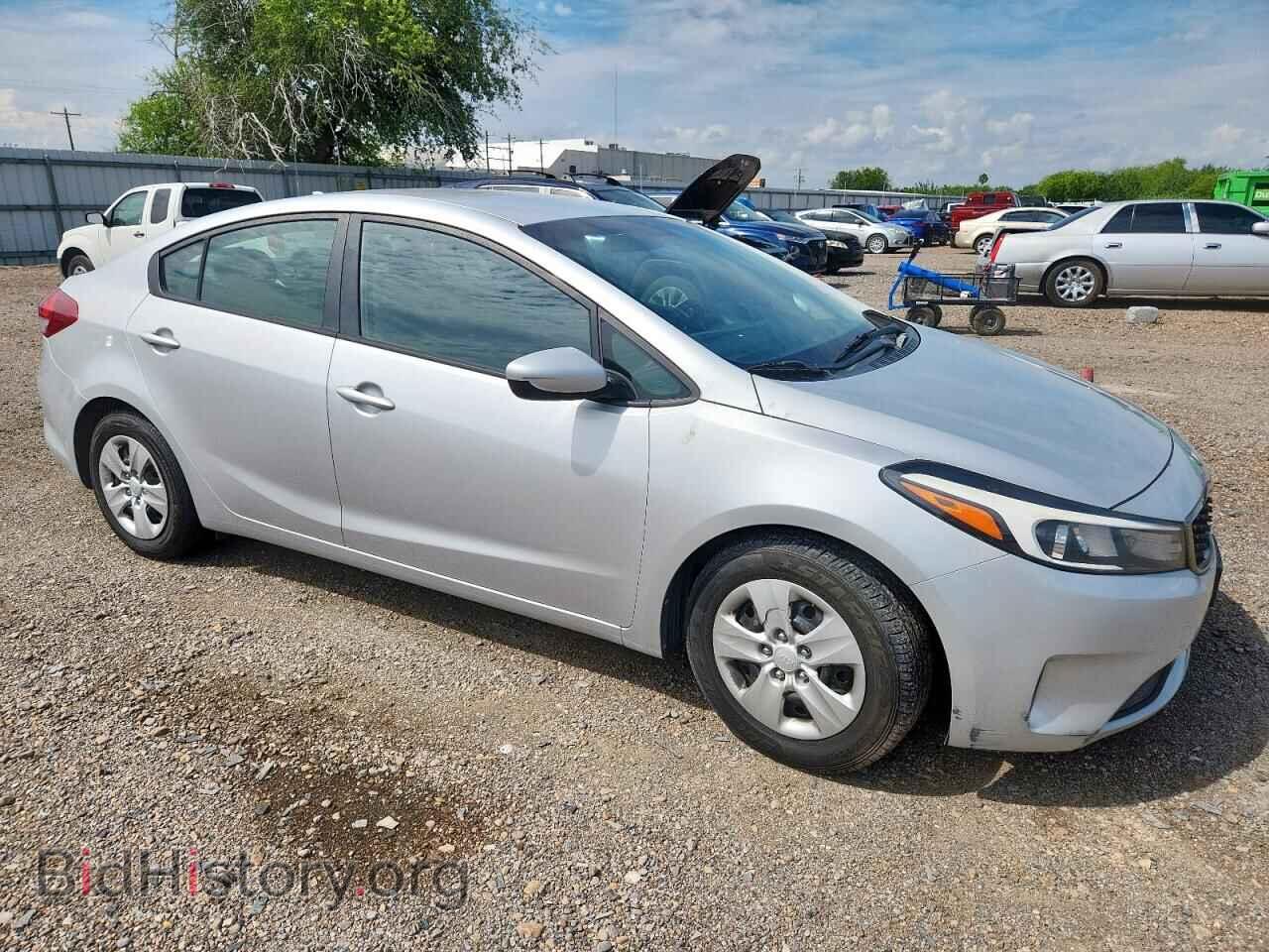 2017 KIA FORTE - VIN: 3KPFK4A7XHE082524 - Фото 4