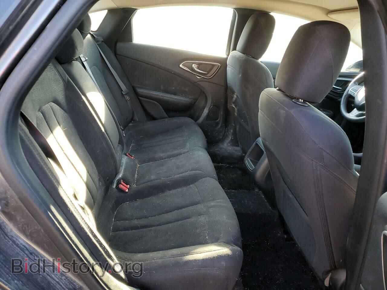 2015 CHRYSLER 200 - VIN: 1C3CCCAB2FN604655 - Photo 10