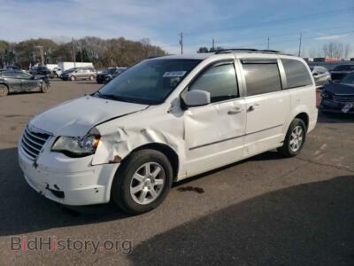 2010 Chrysler MINIVAN Touring, белый — VIN 2A4RR5DX3AR329603, Copart