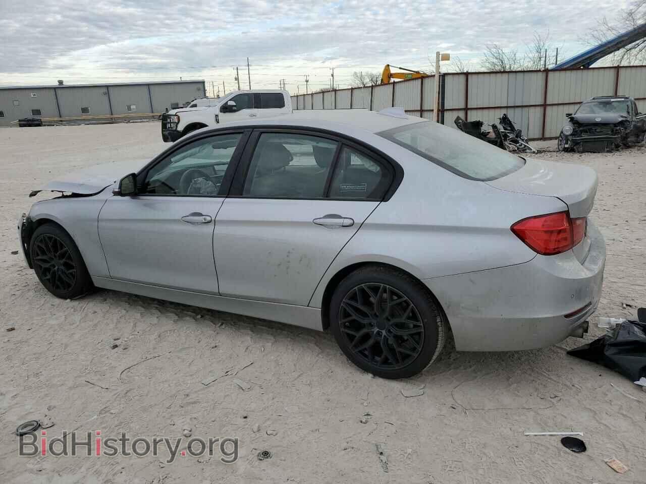 2012 BMW 3 SERIES - VIN: WBA3A5C53CF256162 - Фото 2