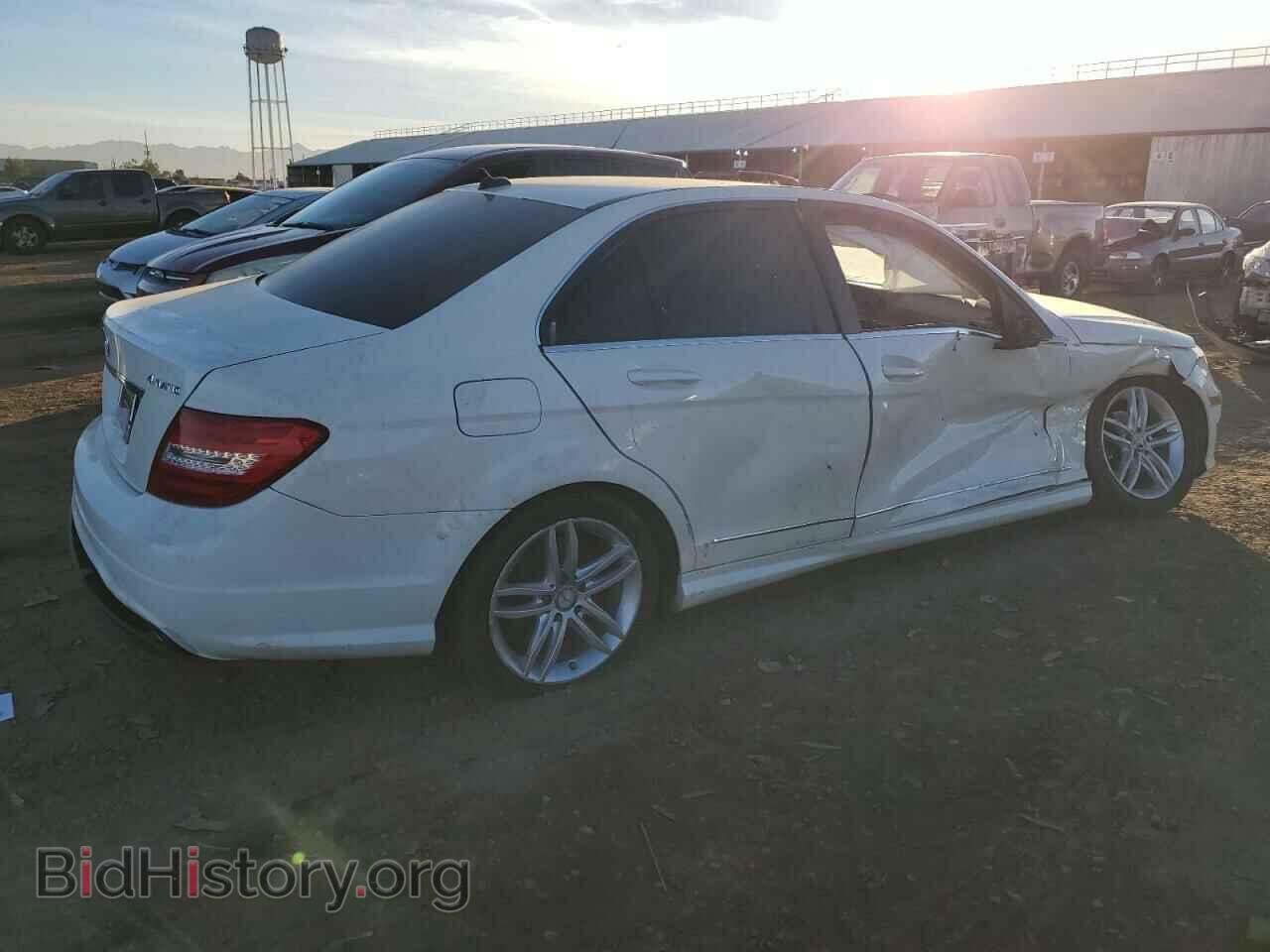 2012 MERCEDES-BENZ C-CLASS - VIN: WDDGF8BB3CA648236 - Фото 3