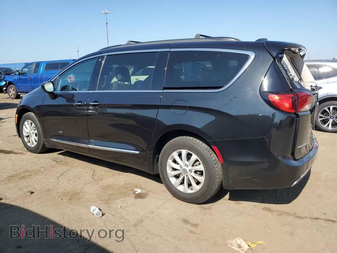 2017 CHRYSLER PACIFICA - VIN: 2C4RC1BG8HR516803 - Фото 2