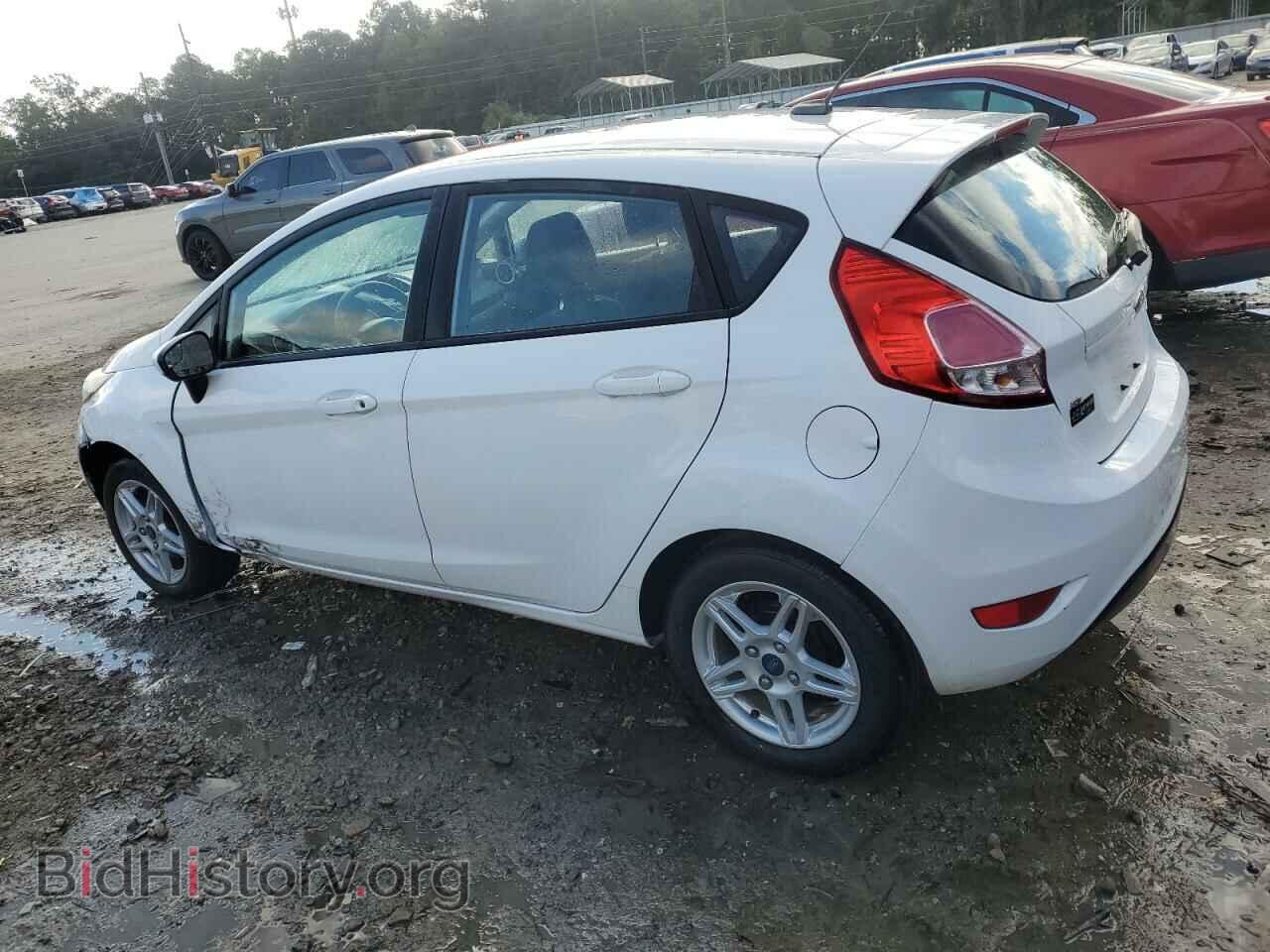 2018 FORD FIESTA - VIN: 3FADP4EJ3JM122068 - Фото 2