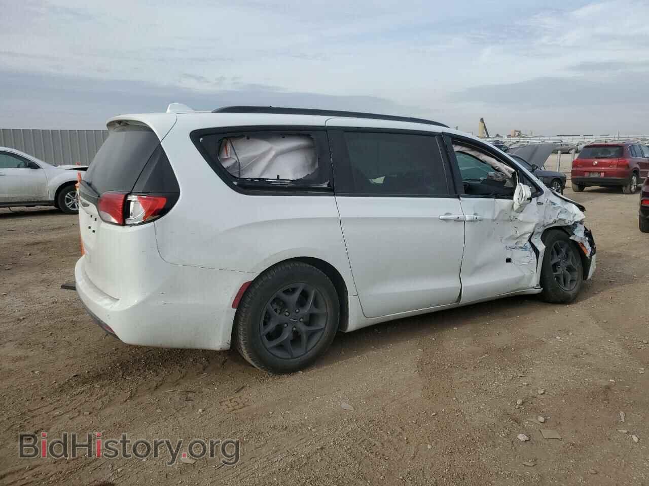 2019 CHRYSLER PACIFICA - VIN: 2C4RC1BG0KR615770 - Фото 3