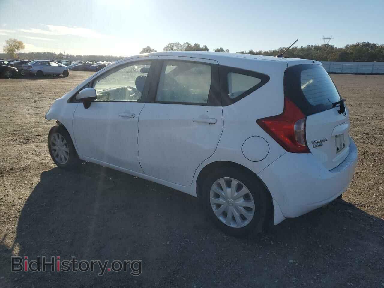 2015 NISSAN VERSA - VIN: 3N1CE2CP8FL416640 - Фото 2