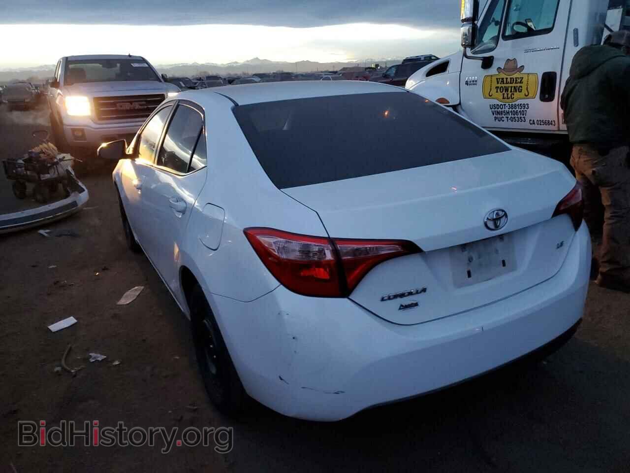 2017 TOYOTA COROLLA - VIN: 2T1BURHE9HC815722 - Фото 2