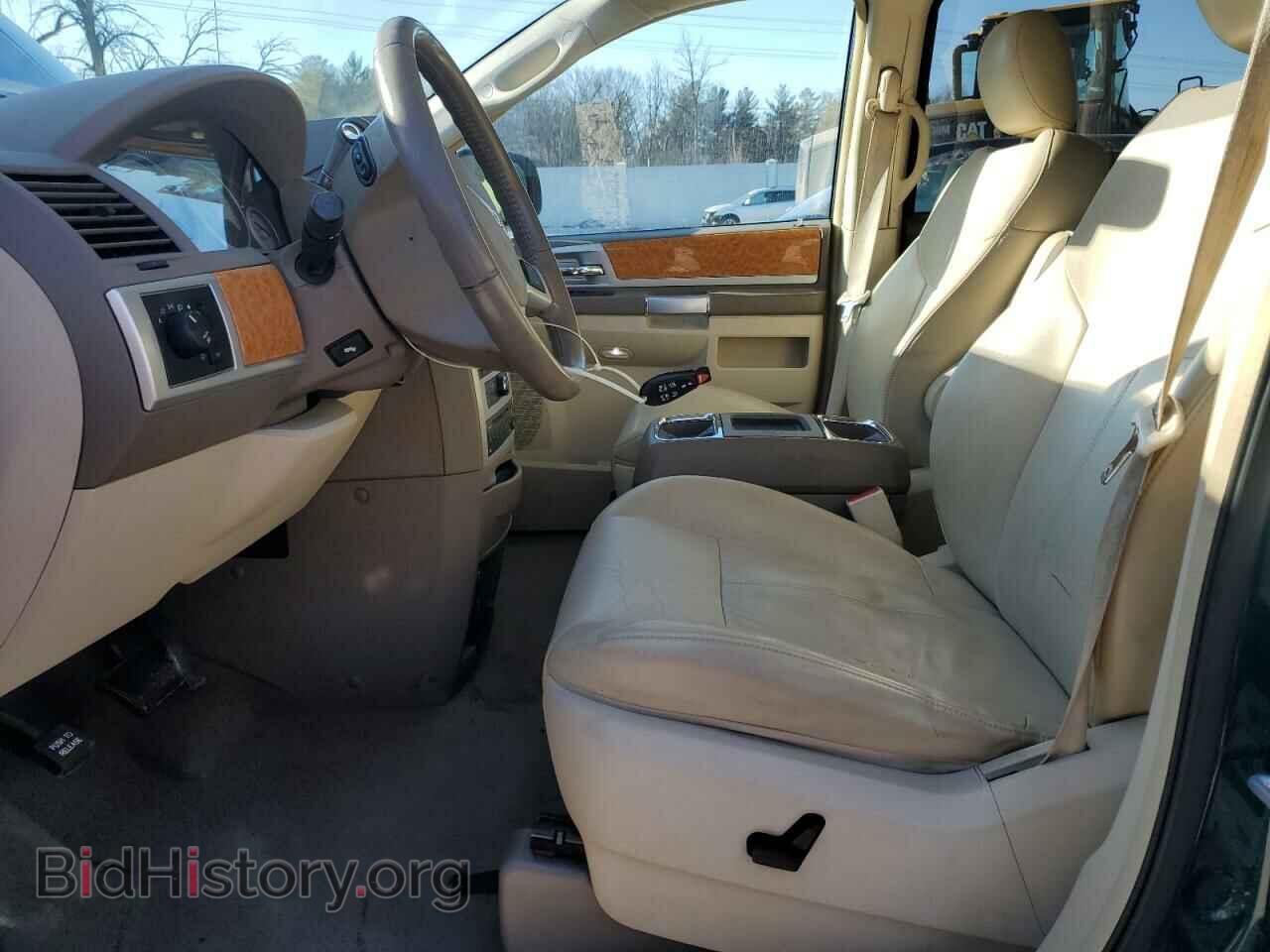 2009 CHRYSLER MINIVAN - VIN: 2A8HR64X59R558229 - Фото 7
