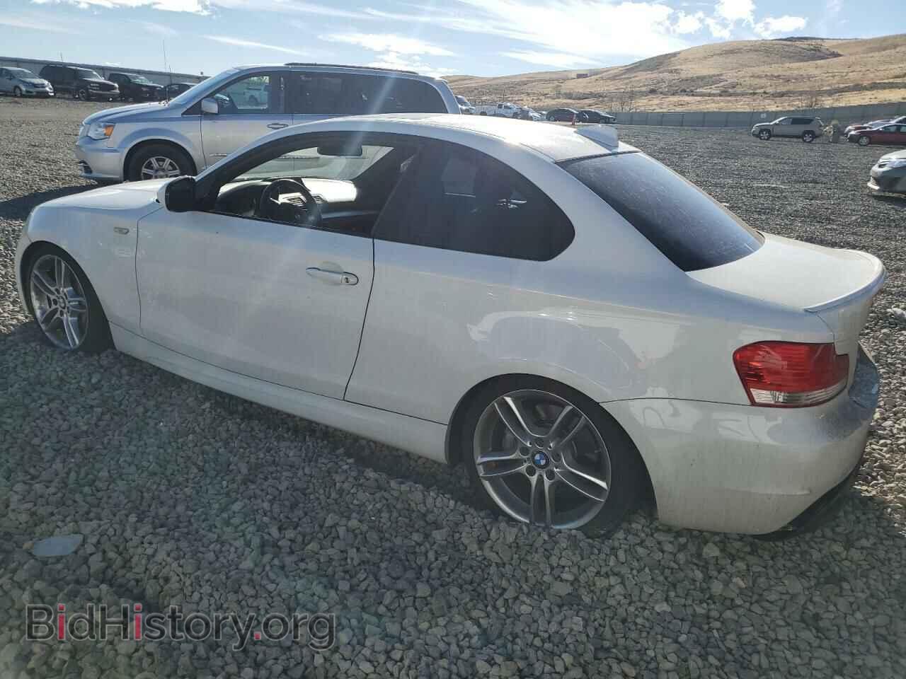2011 BMW 1 SERIES - VIN: WBAUC9C55BVM10316 - Фото 2