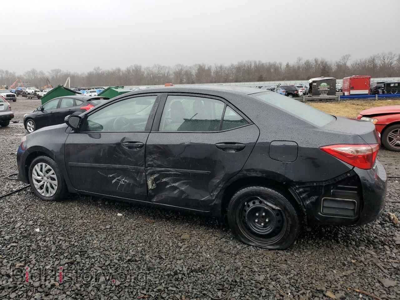 2017 TOYOTA COROLLA - VIN: 2T1BURHEXHC802428 - Photo 2