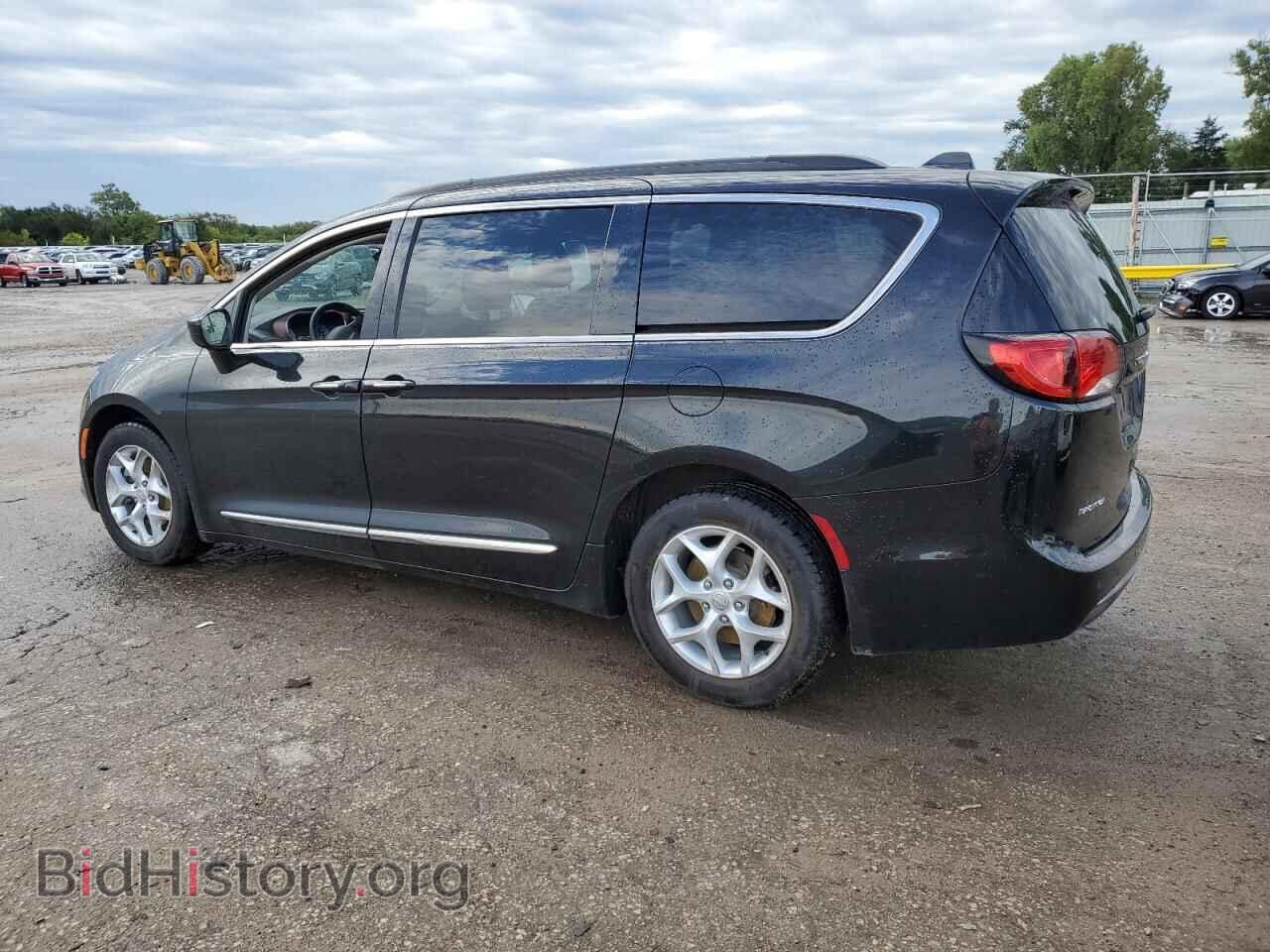 2017 CHRYSLER PACIFICA - VIN: 2C4RC1BG0HR794725 - Фото 2