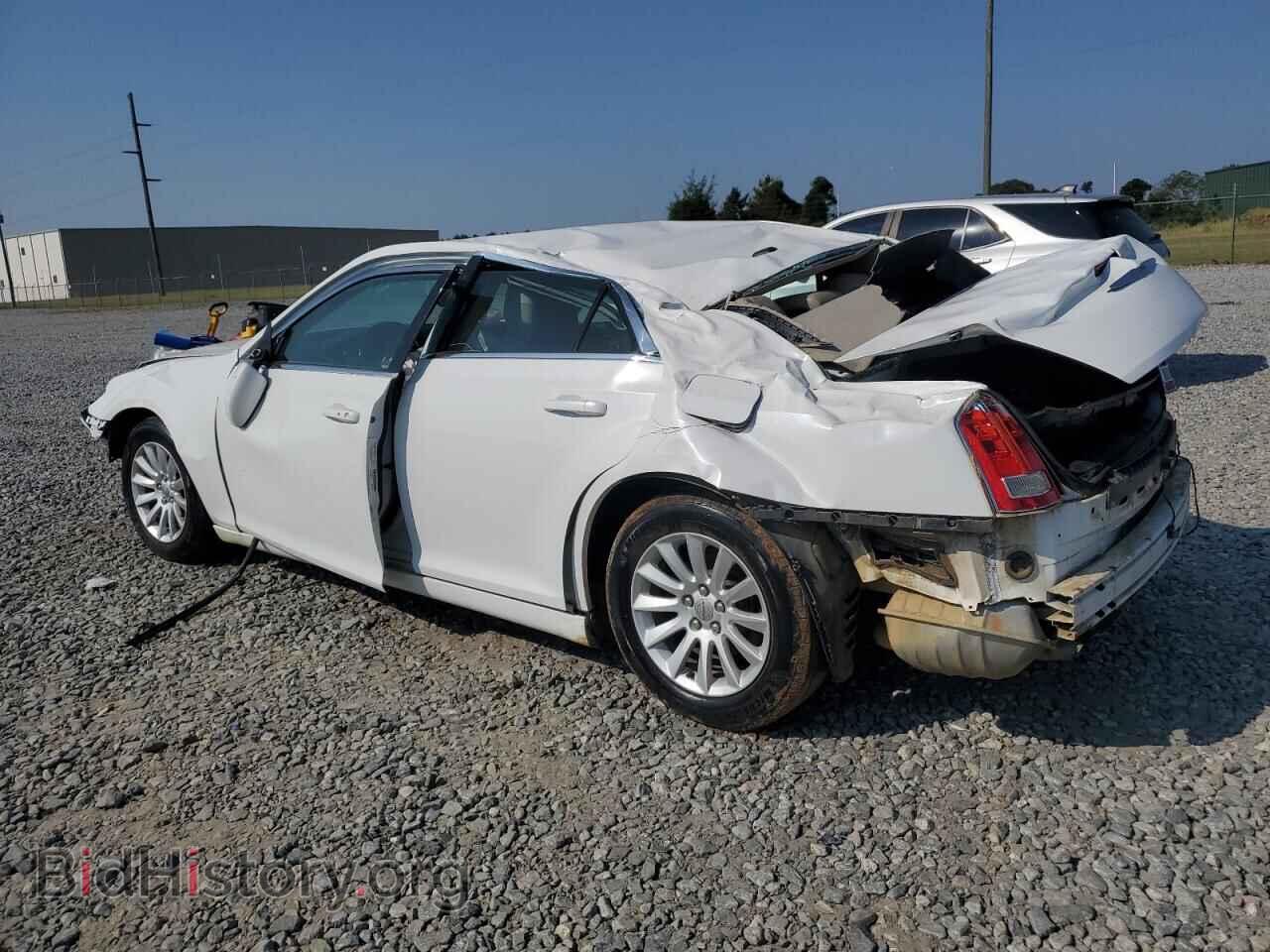 2013 CHRYSLER 300 - VIN: 2C3CCAAG7DH697596 - Фото 2