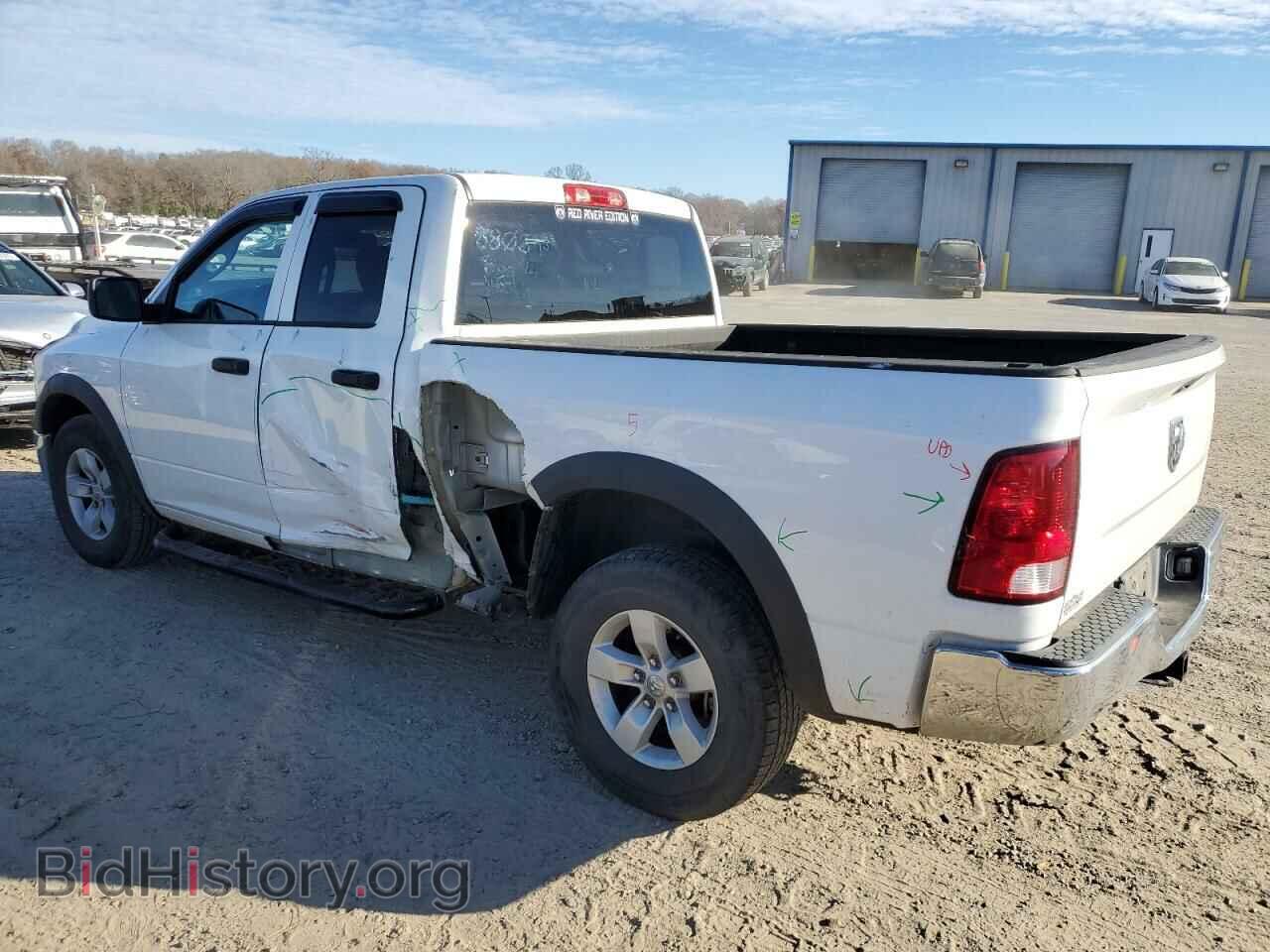 2018 RAM 1500 - VIN: 1C6RR6FG1JS349850 - Photo 2