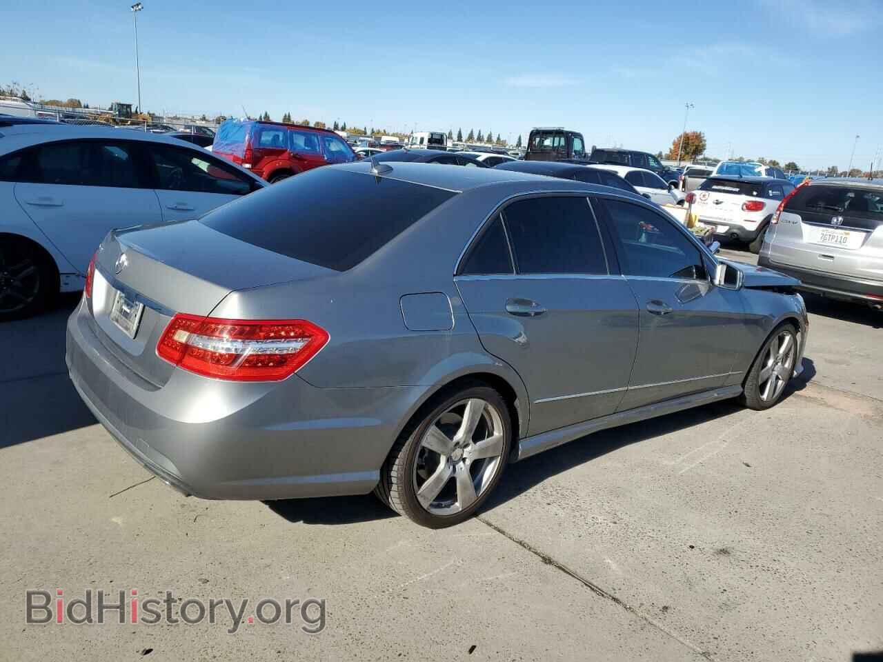 2011 MERCEDES-BENZ E-CLASS - VIN: WDDHF5GB3BA292915 - Фото 3