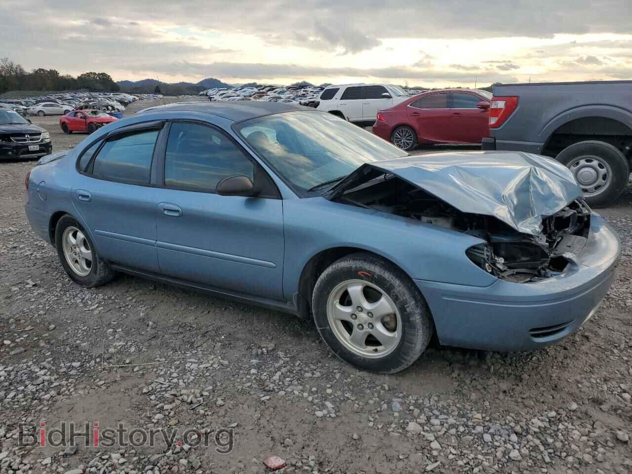 2005 FORD TAURUS - VIN: 1FAFP53285A267717 - Фото 4