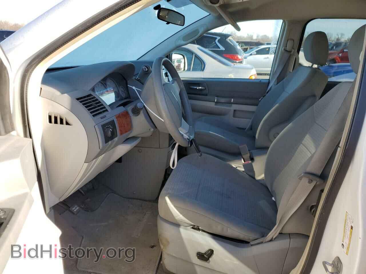 2008 CHRYSLER MINIVAN - VIN: 2A8HR44H68R831772 - Фото 7