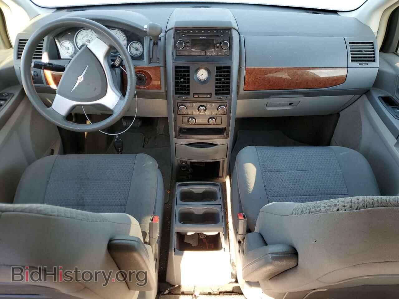 2008 CHRYSLER MINIVAN - VIN: 2A8HR44H68R831772 - Фото 8