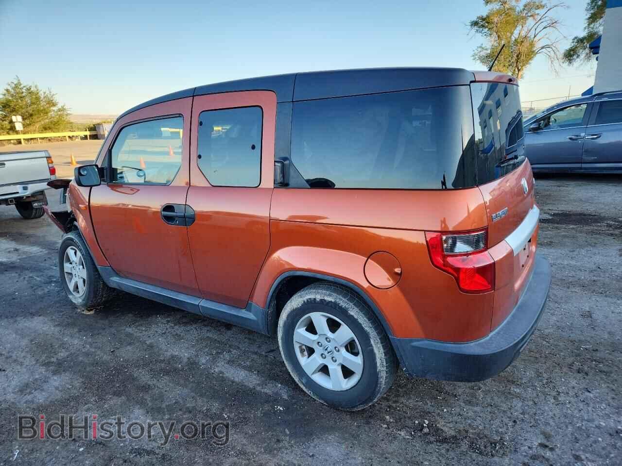 2011 HONDA ELEMENT - VIN: 5J6YH2H72BL001302 - Photo 2