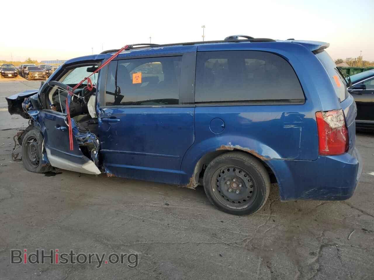 2010 DODGE CARAVAN - VIN: 2D4RN4DE7AR111063 - Photo 2