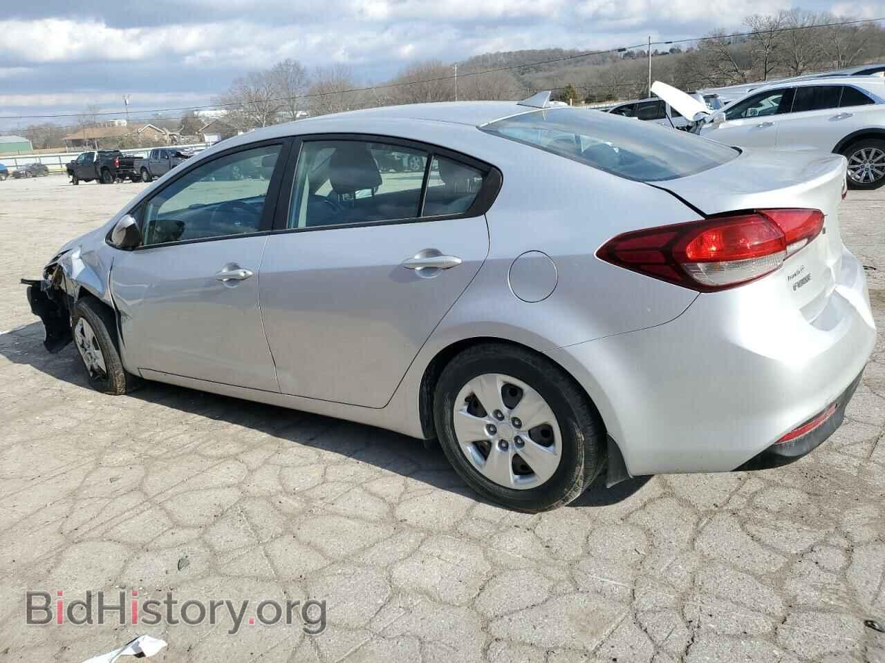 2017 KIA FORTE - VIN: 3KPFL4A77HE069727 - Фото 2