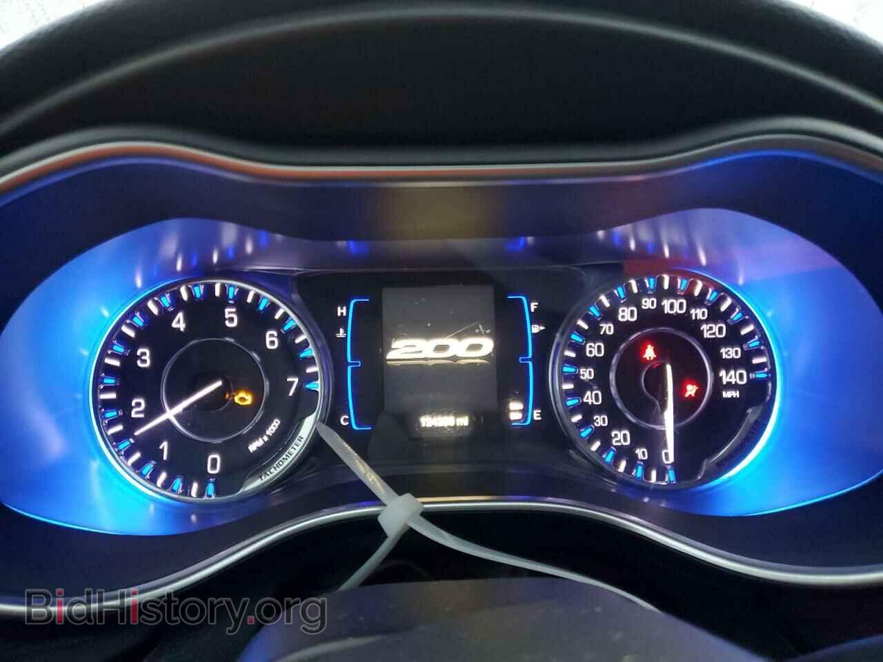 2016 CHRYSLER 200 - VIN: 1C3CCCAB8GN141051 - Фото 9