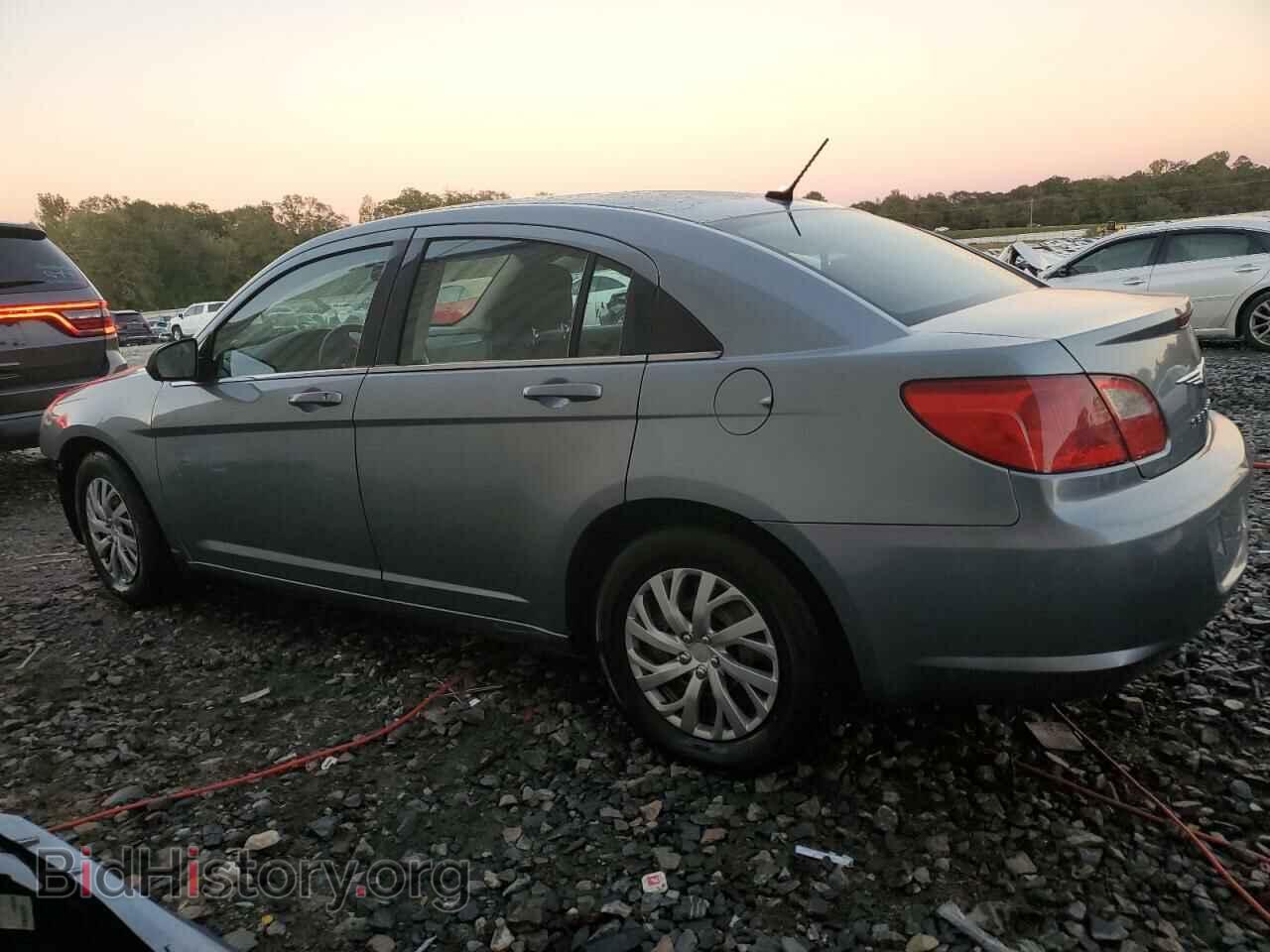 2010 CHRYSLER SEBRING - VIN: 1C3CC4FB3AN219709 - Фото 2