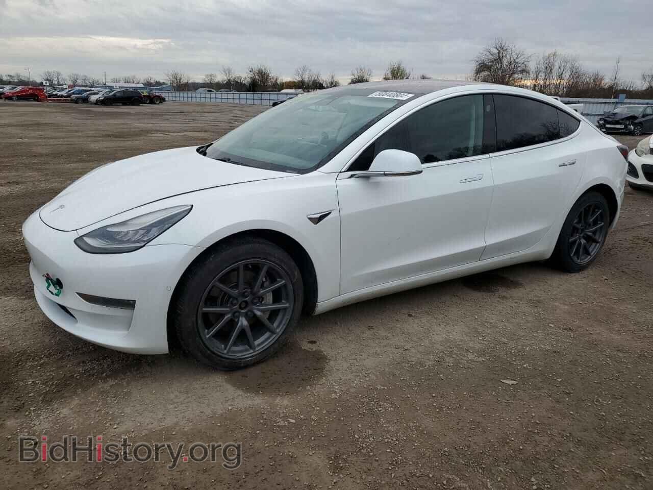 Фотография 5YJ3E1EB5JF107255 - TESLA MODEL 3 2018
