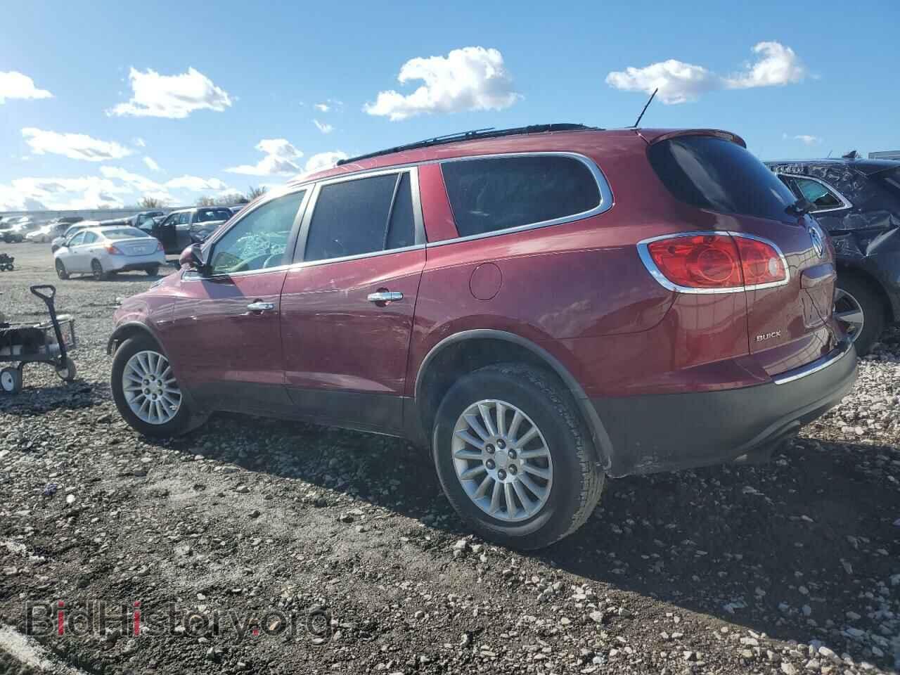 2011 BUICK ENCLAVE - VIN: 5GAKRAED9BJ160926 - Фото 2