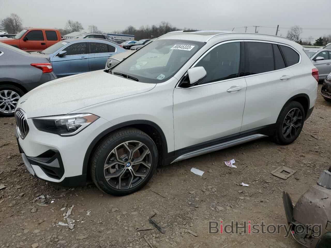 Фотография WBXJG9C06M5U31678 - BMW X1 2021