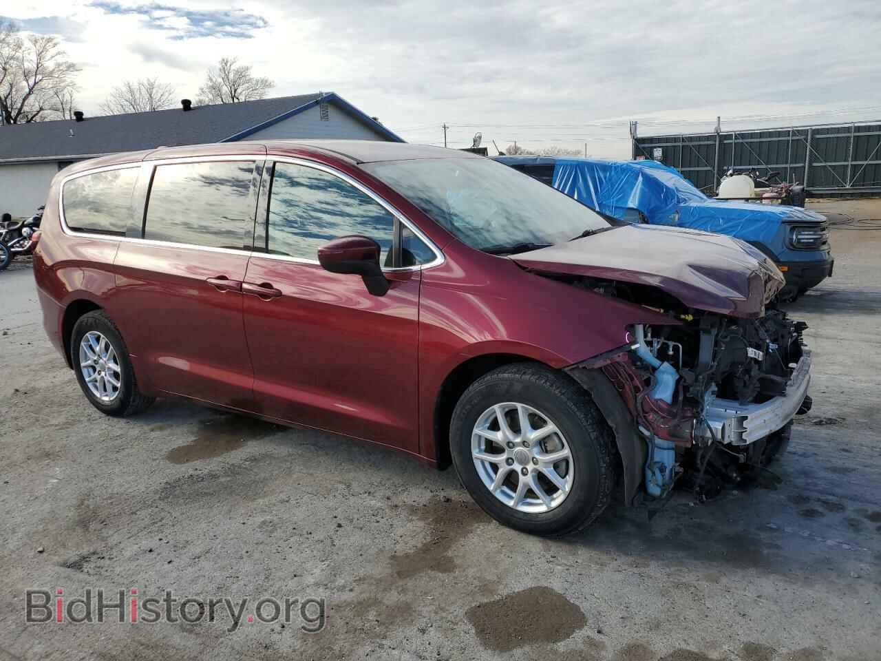 2017 CHRYSLER All Models - VIN: 2C4RC1CG7HR521408 - Фото 4
