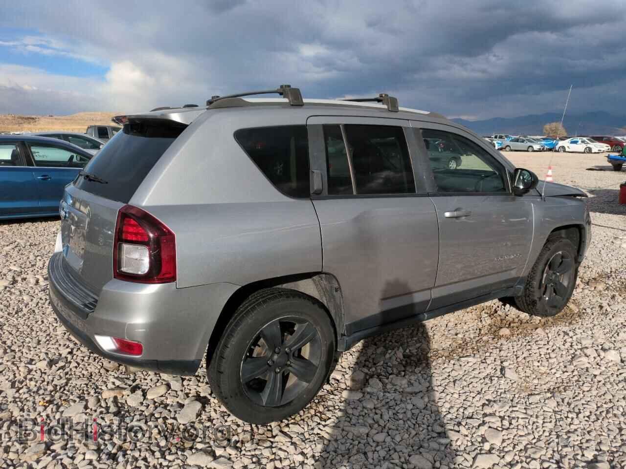 2016 JEEP COMPASS - VIN: 1C4NJCBA4GD743810 - Фото 3