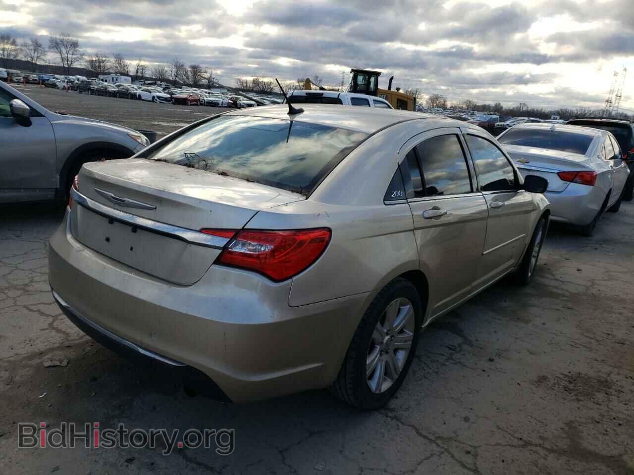 2013 CHRYSLER 200 - VIN: 1C3CCBBB7DN714123 - Фото 3