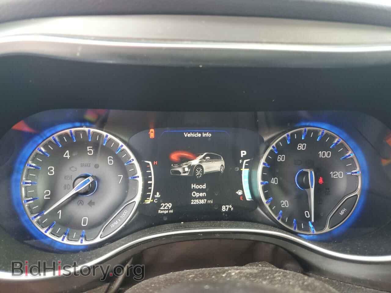 2017 CHRYSLER PACIFICA - VIN: 2C4RC1EGXHR650515 - Фото 9