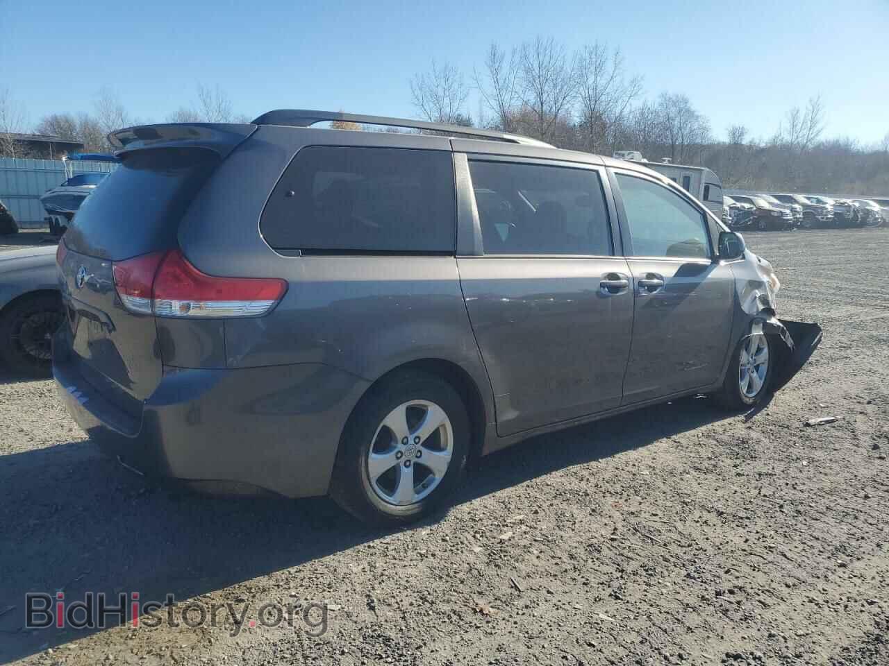 2011 TOYOTA All Models - VIN: 5TDKK3DC8BS068152 - Фото 3