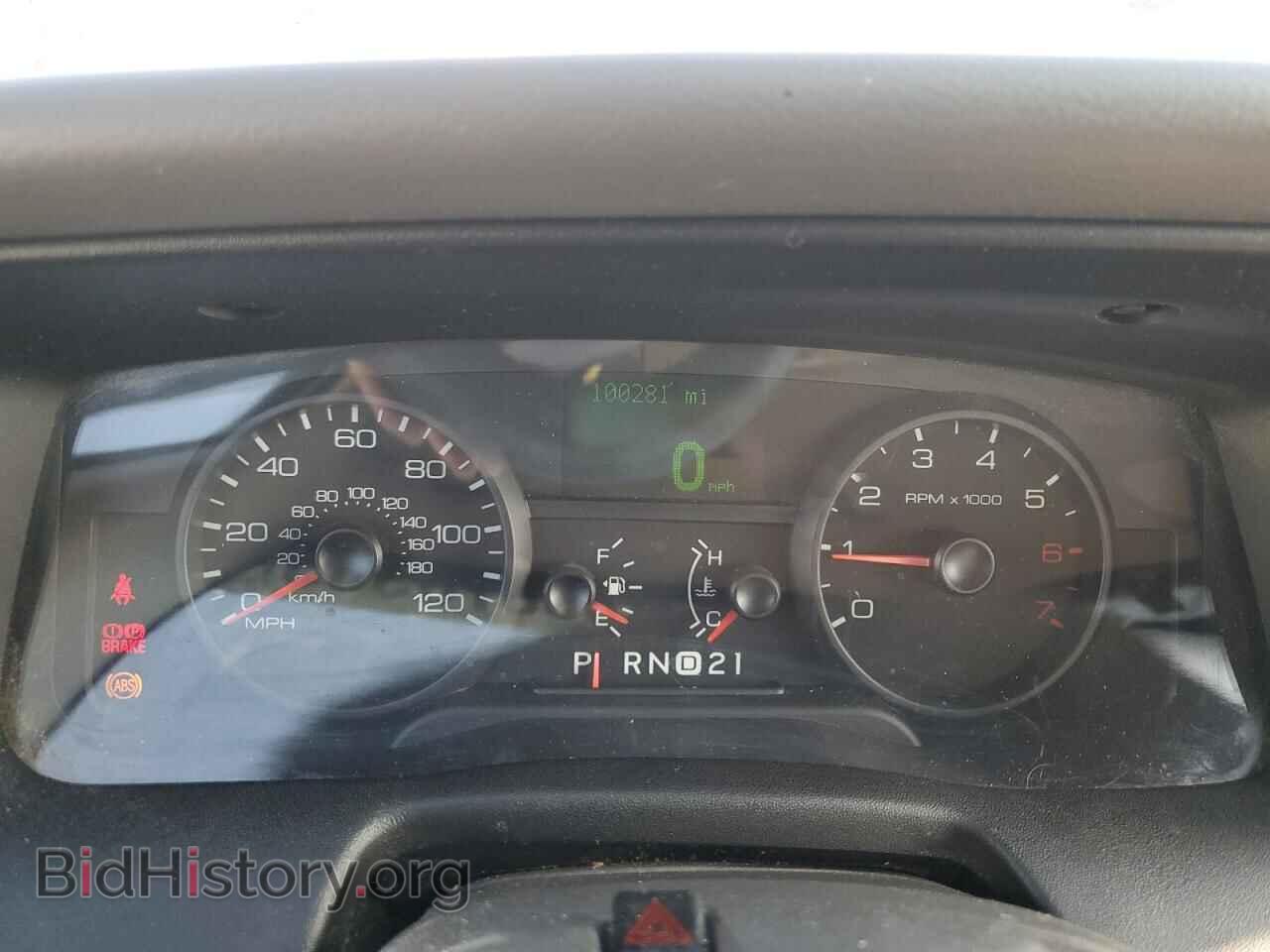 2011 FORD CROWN VIC - VIN: 2FABP7EV7BX126819 - Фото 9