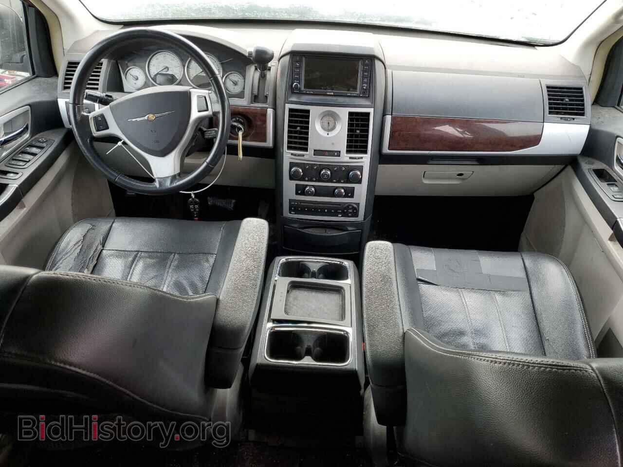 2010 CHRYSLER MINIVAN - VIN: 2A4RR8D19AR501940 - Photo 8