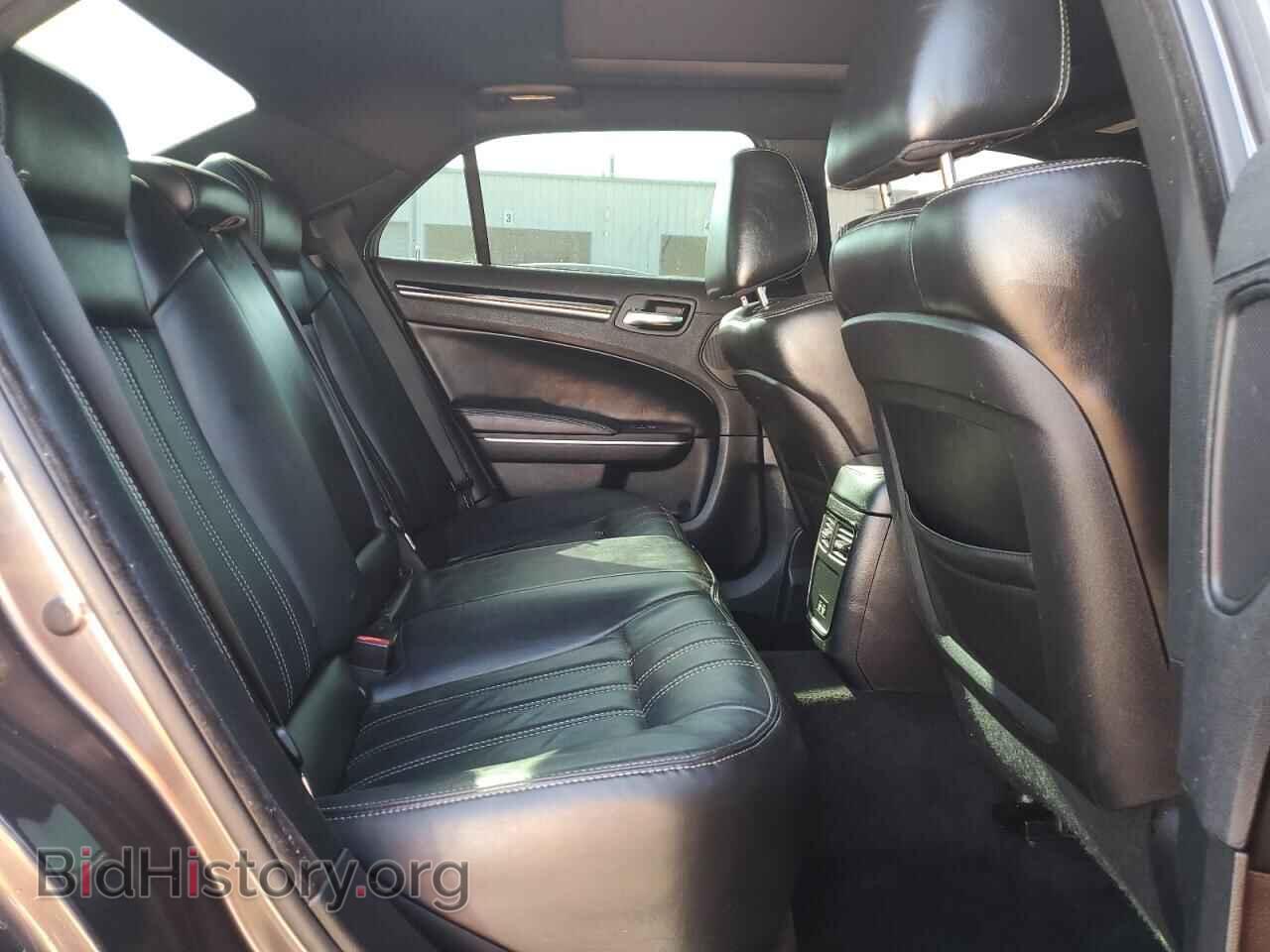2018 CHRYSLER 300 - VIN: 2C3CCABG5JH243678 - Фото 10
