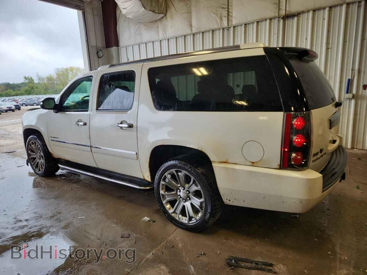 2011 GMC YUKON - VIN: 1GKS2MEF0BR128264 - Фото 2
