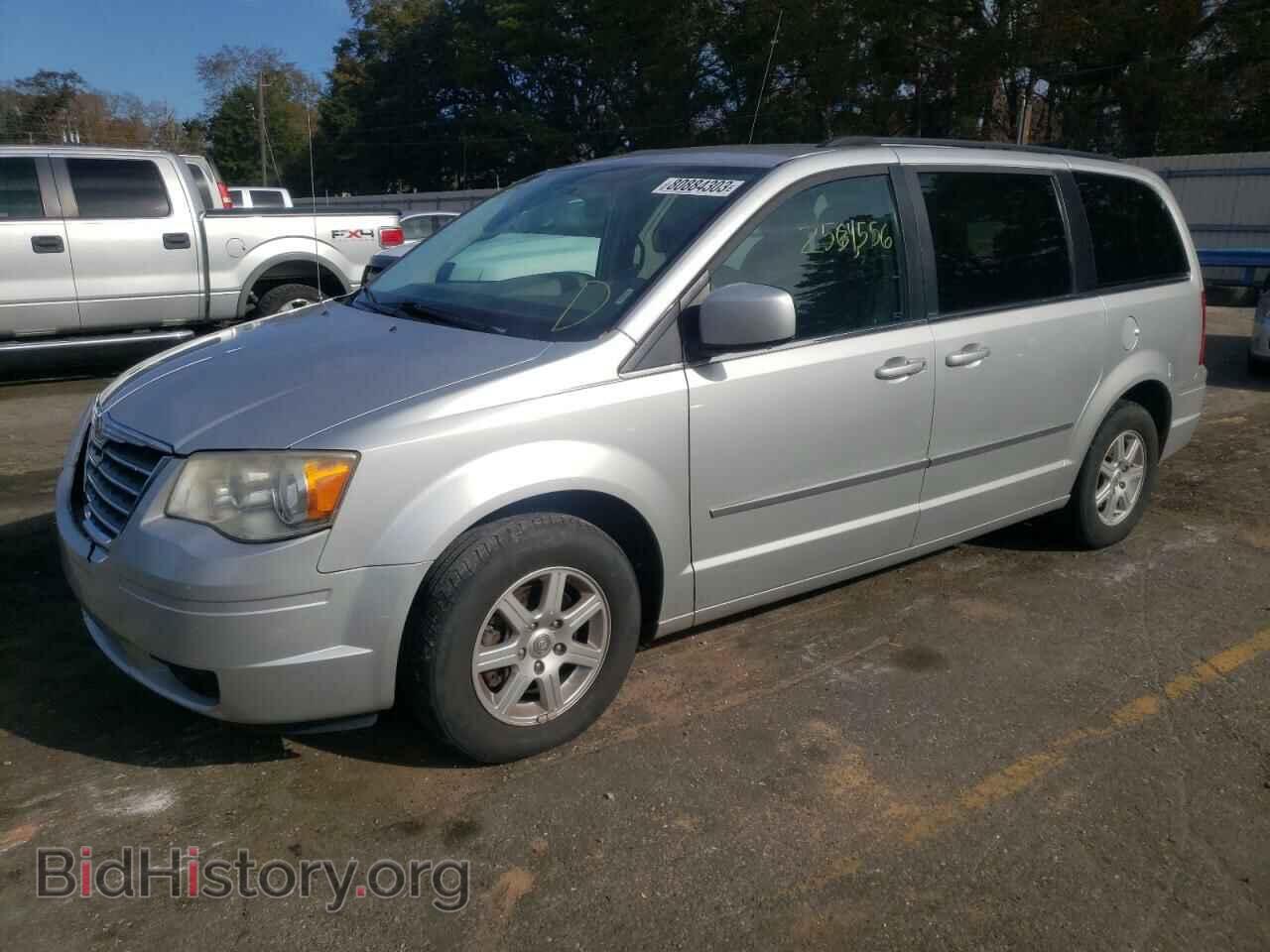 Photo 2A4RR5D19AR460742 - CHRYSLER MINIVAN 2010