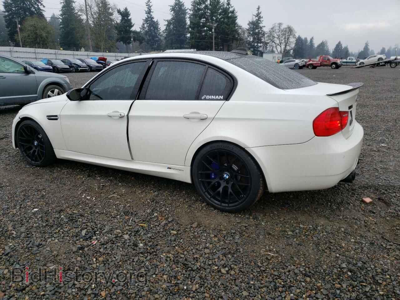 2011 BMW M3 - VIN: WBSPM9C51BE202584 - Фото 2
