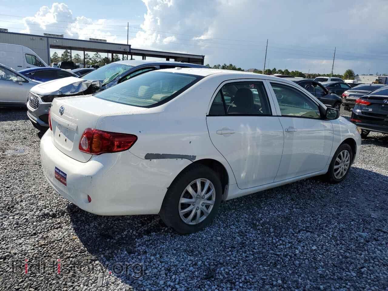 2009 TOYOTA COROLLA - VIN: JTDBL40E99J025229 - Фото 3