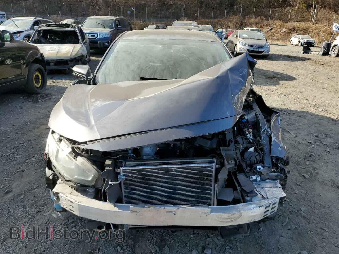 2018 HONDA CIVIC - VIN: 2HGFC2F76JH577194 - Фото 5