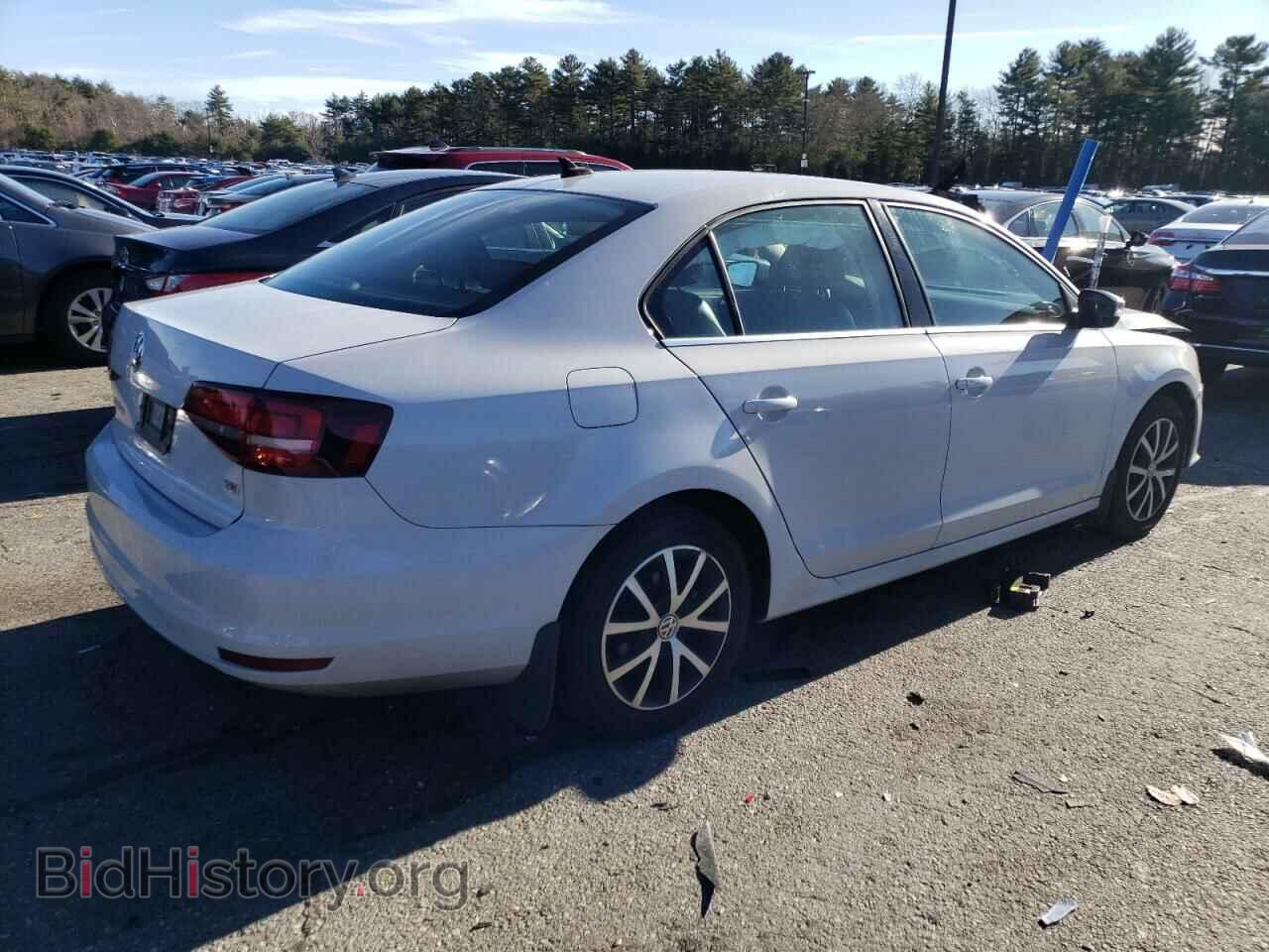 2017 VOLKSWAGEN JETTA - VIN: 3VWDB7AJ5HM233213 - Фото 3