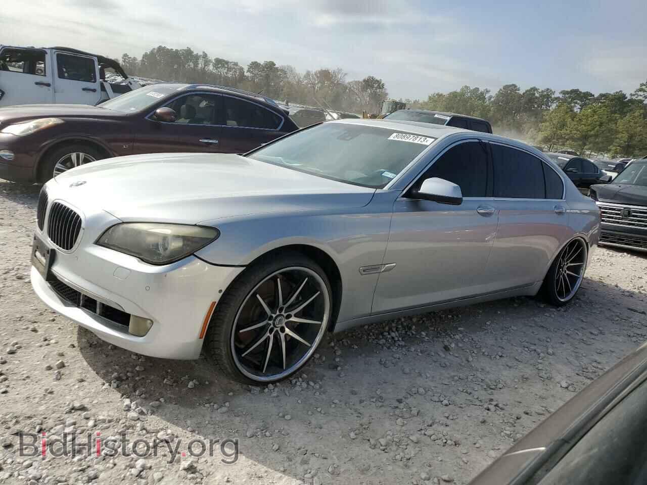 Фотография WBAKB83509CY57520 - BMW 7 SERIES 2009