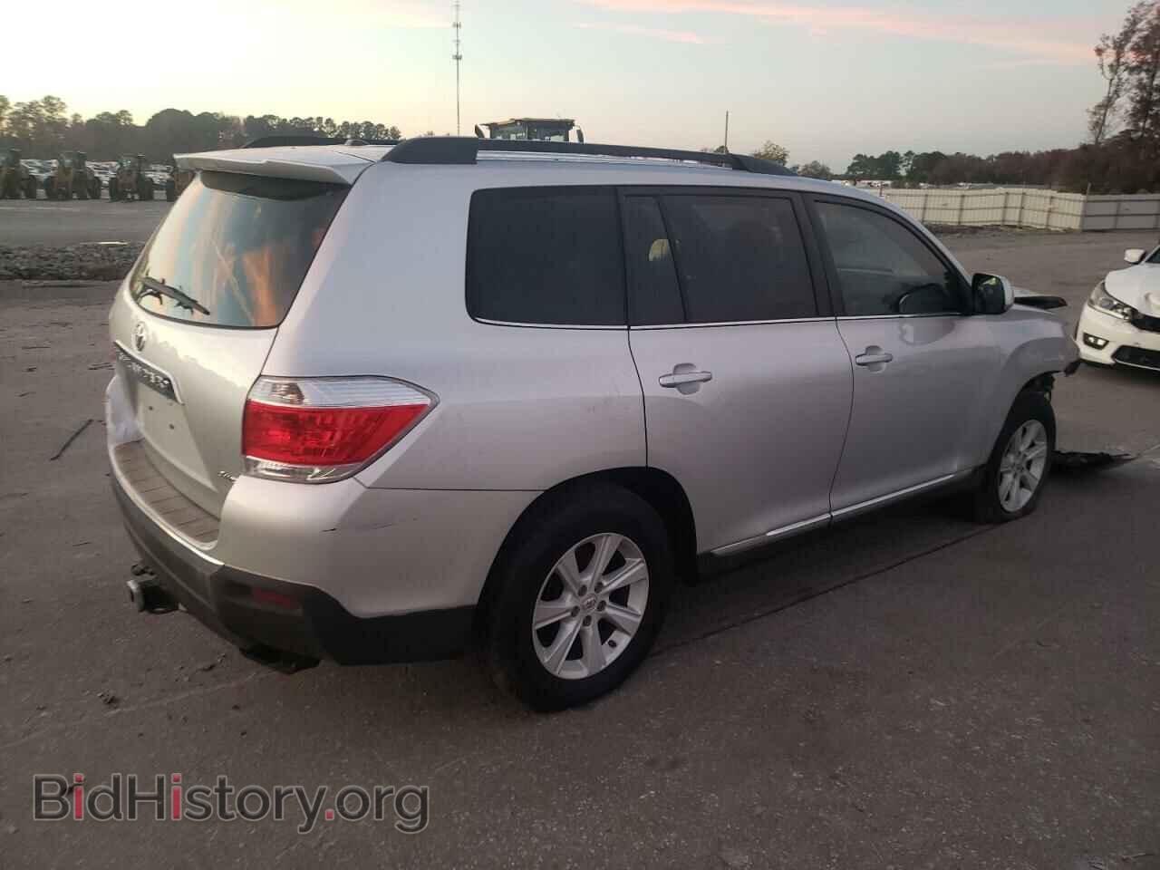 2012 TOYOTA HIGHLANDER - VIN: 5TDBK3EH4CS138564 - Photo 3