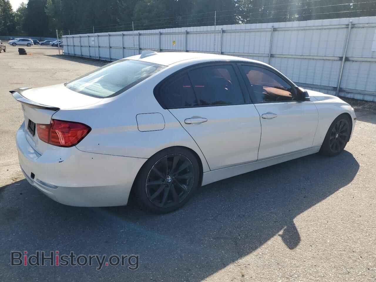 2013 BMW 3 SERIES - VIN: WBA3A5C52DF356786 - Фото 3