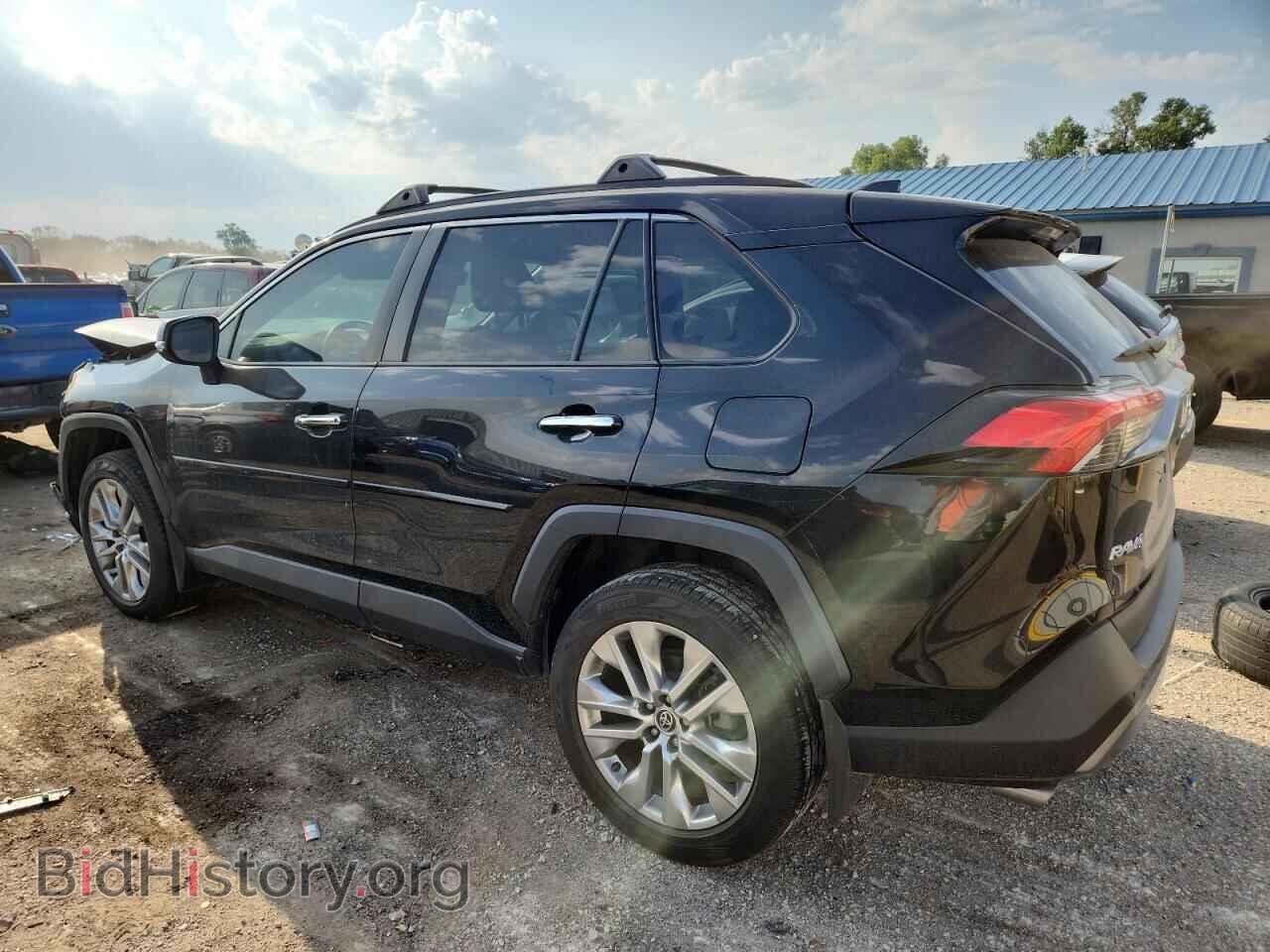 2021 TOYOTA RAV4 - VIN: 2T3Y1RFV1MC127611 - Фото 2