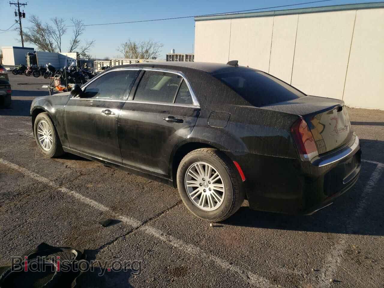 2017 CHRYSLER 300 - VIN: 2C3CCAAG4HH538704 - Фото 2